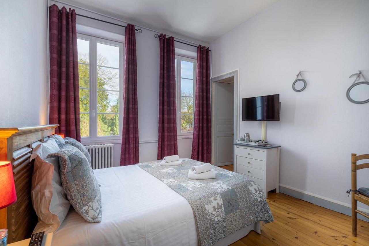 H De Surgeres Bed & Breakfast Dış mekan fotoğraf